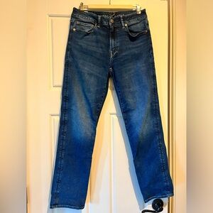 Men’s American Eagle 30X32 Airflex+ Athletic Straight fit jeans.